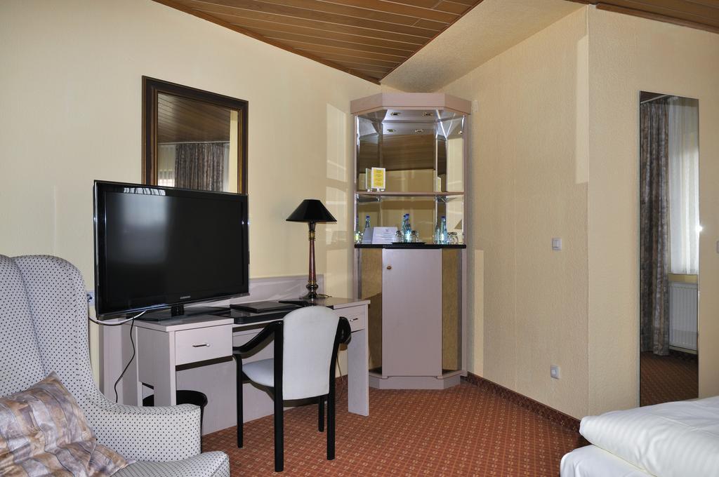 Hotel Zum Baecker Udenhain Экстерьер фото