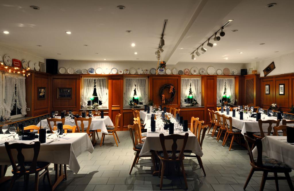 Hotel Zum Baecker Udenhain Экстерьер фото