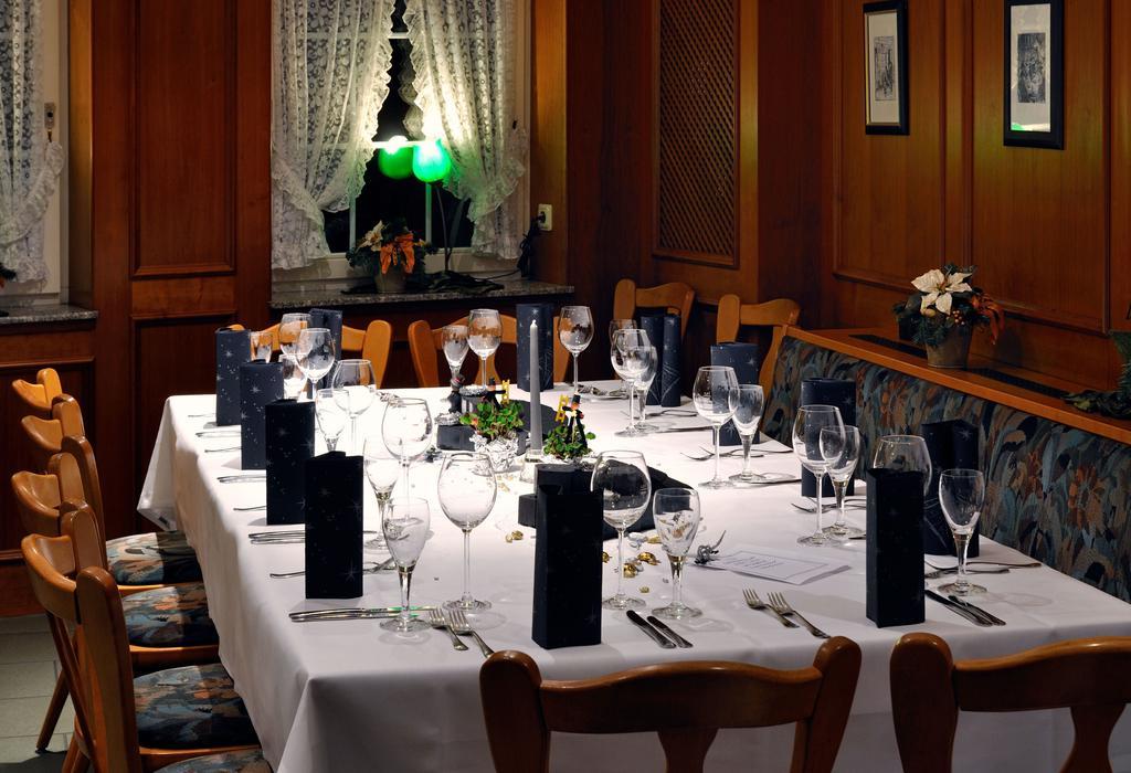 Hotel Zum Baecker Udenhain Экстерьер фото