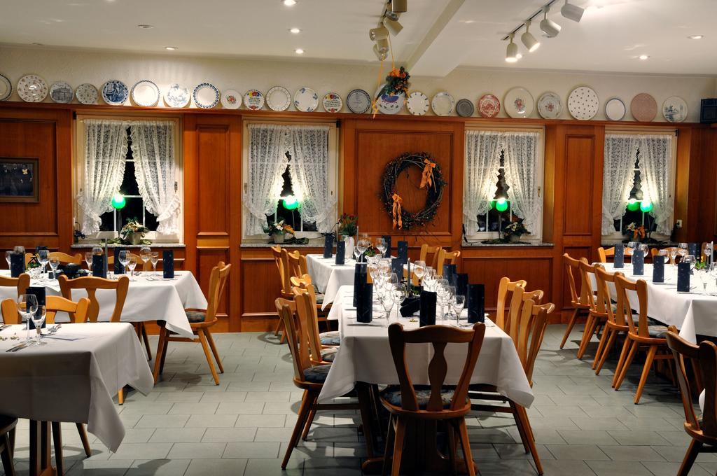 Hotel Zum Baecker Udenhain Экстерьер фото