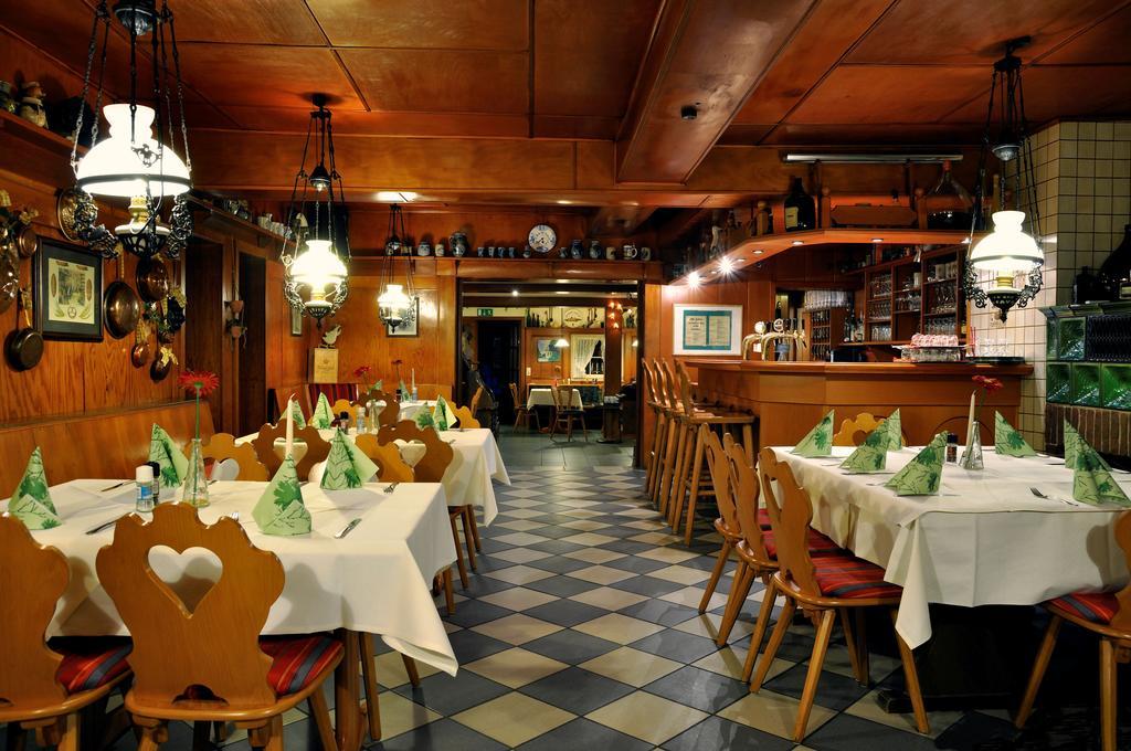 Hotel Zum Baecker Udenhain Экстерьер фото